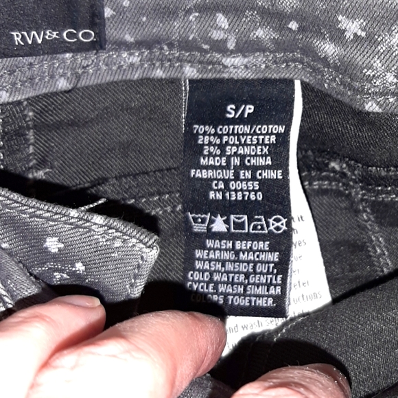 RW&CO Grey Floral Jegging - Picture 9 of 12